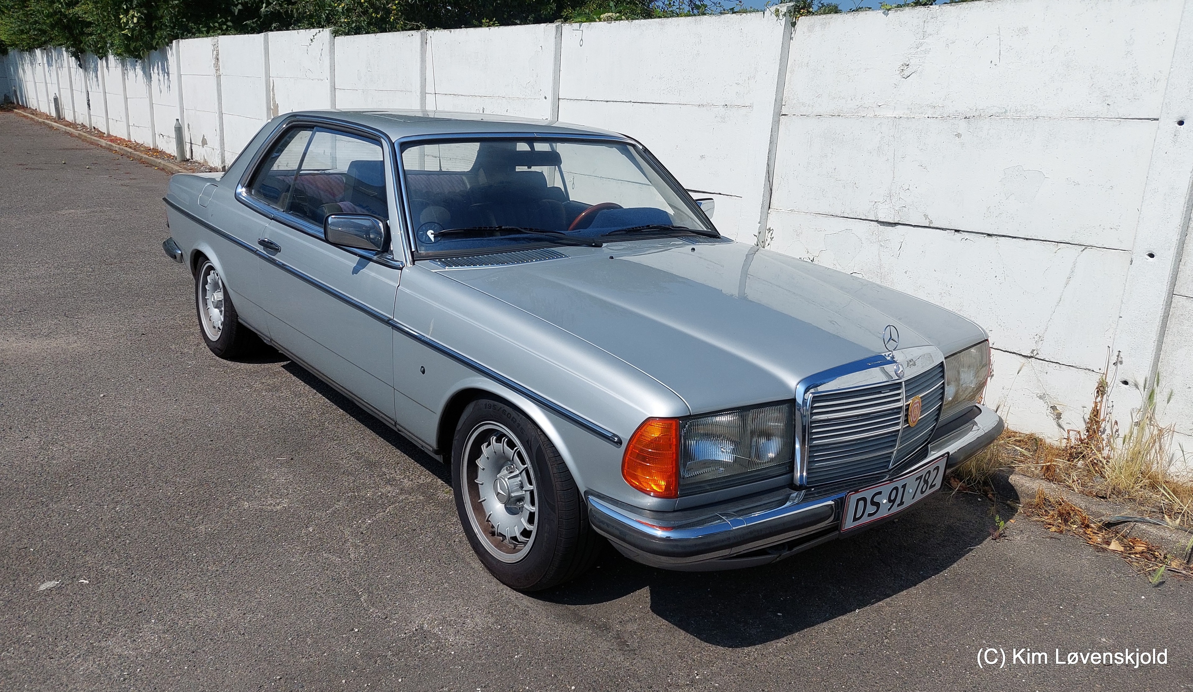 1980' Mercedes 230 CE