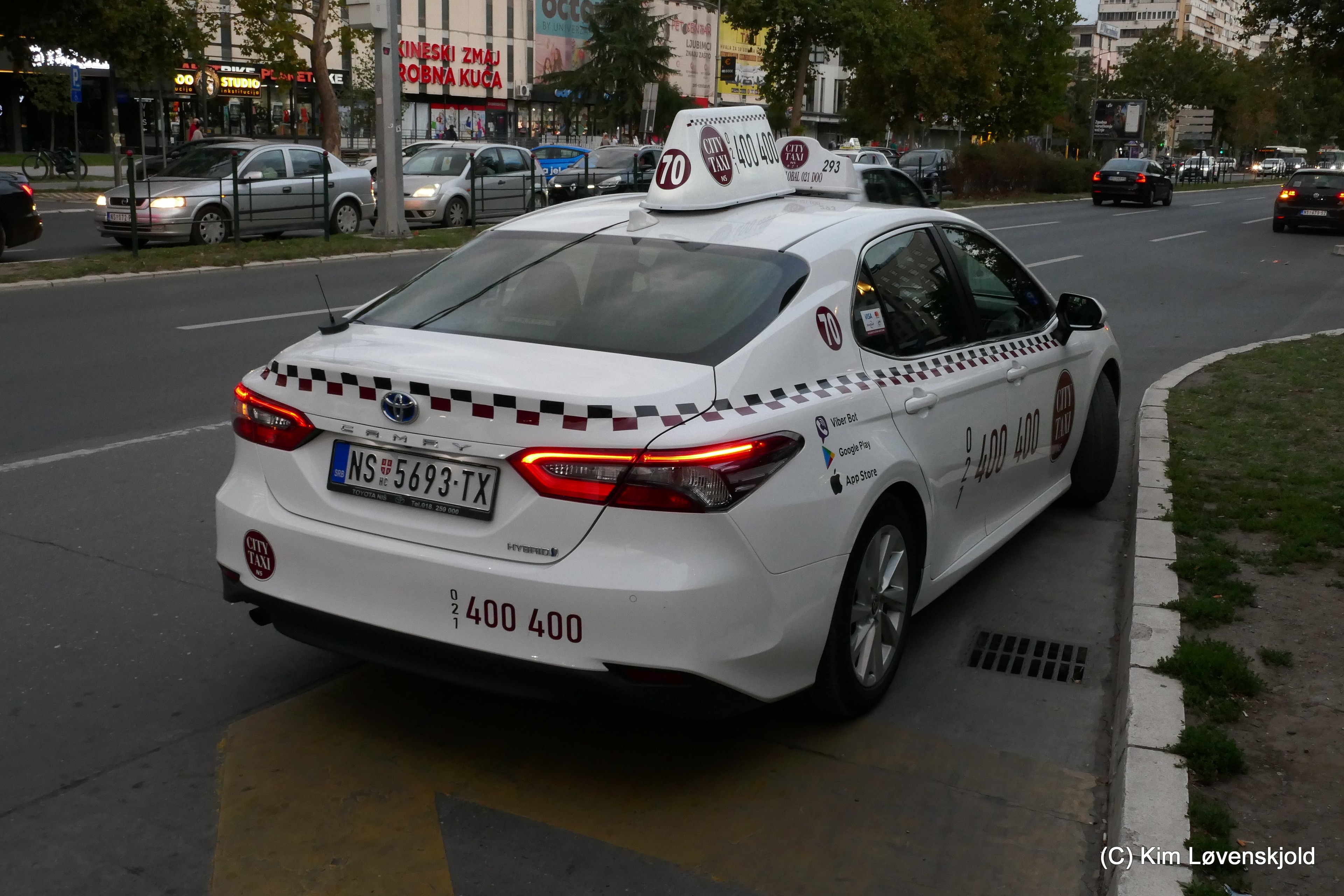 Toyota Camry Hybrid mk.8