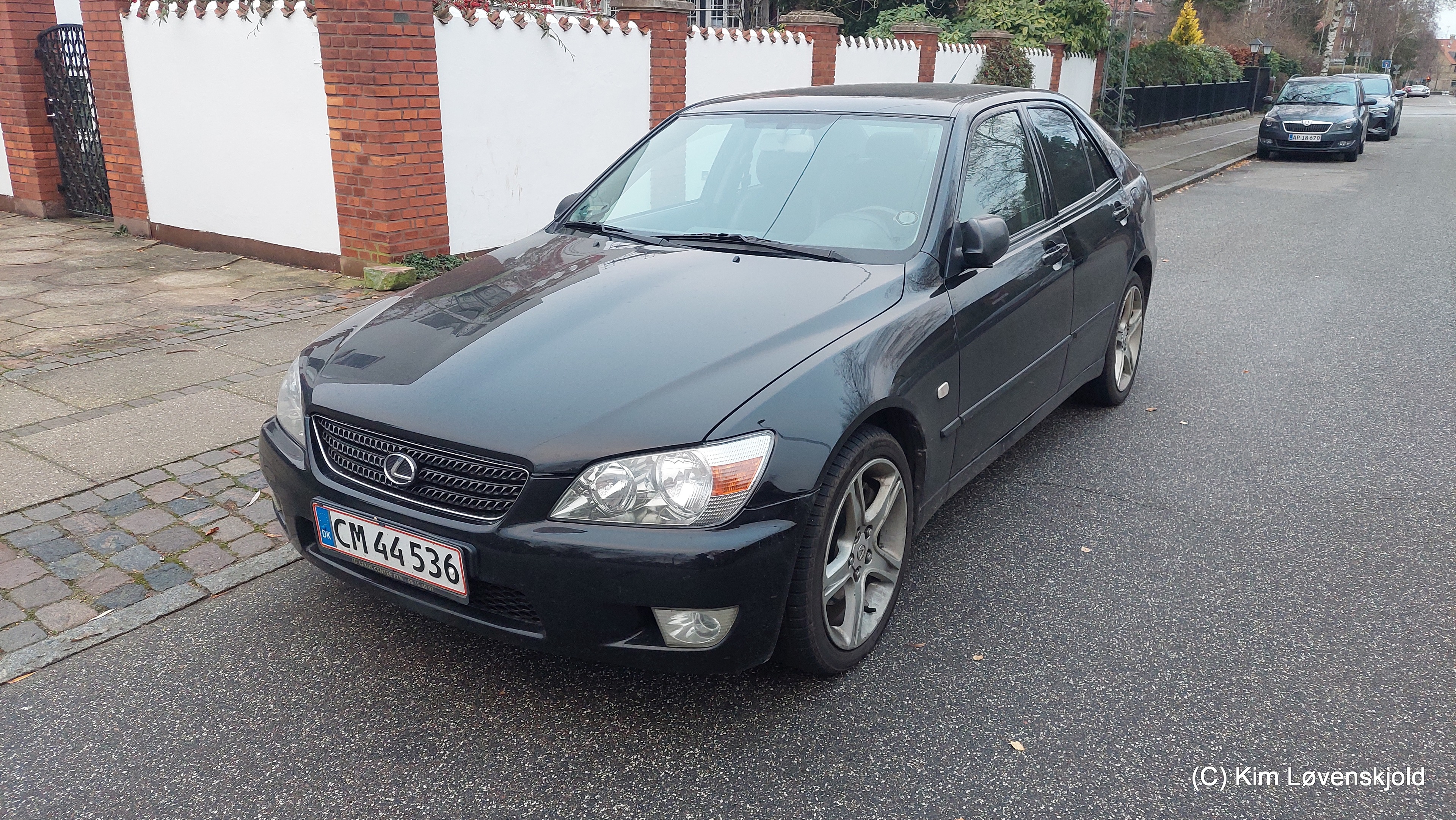 2003' Lexus IS 200